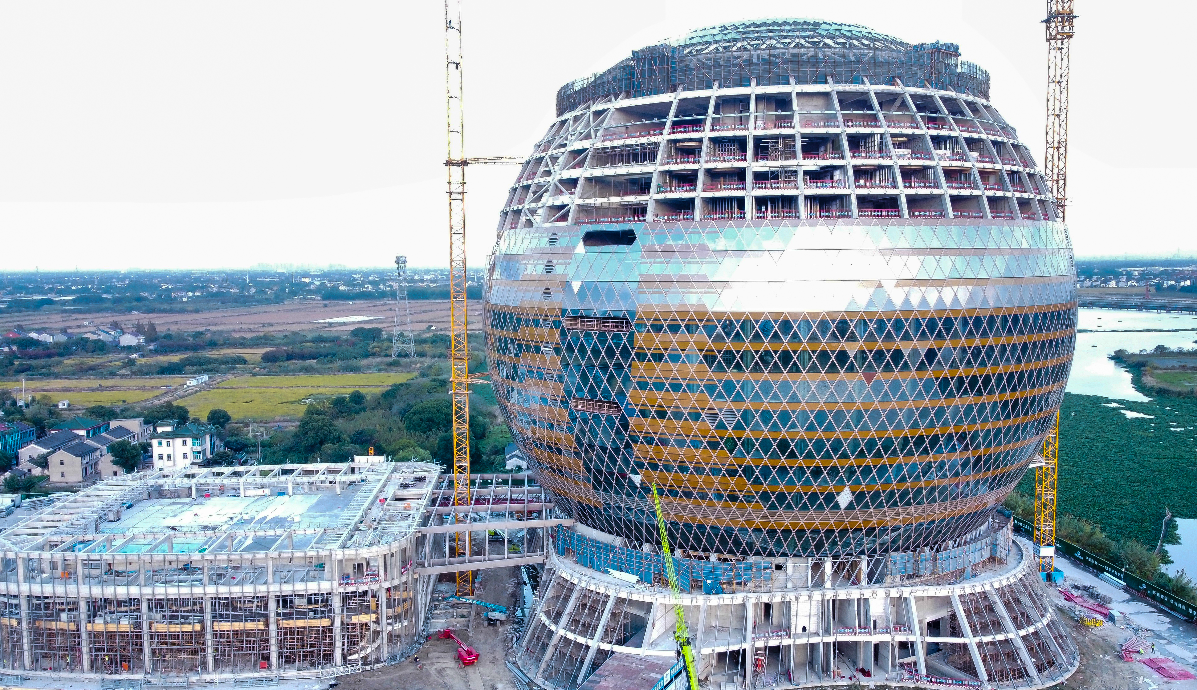 Xintury Case | Sun Hotel 